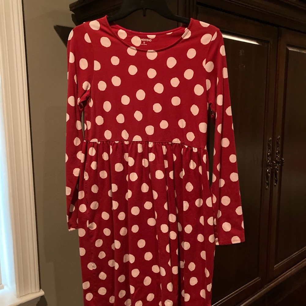 Soft cotton dress with pockets.
